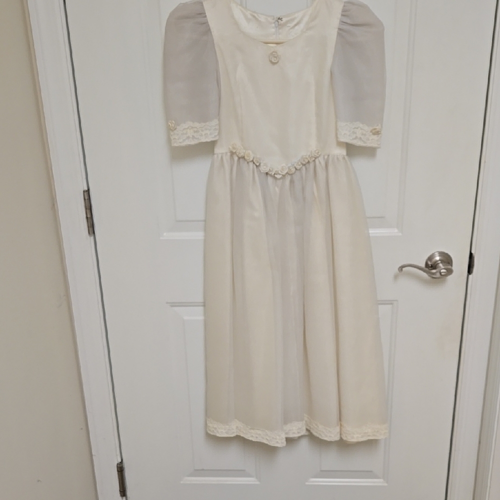Elegant Cream Dress with Lace Details